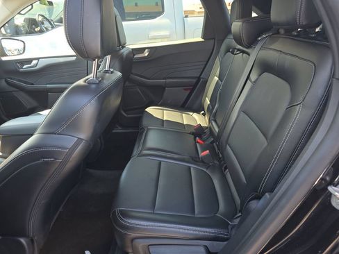 Used 2025 Ford Escape Platinum AWD/4WD image 10