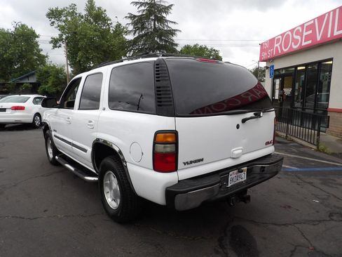 Used 2005 GMC Yukon SLT w/ SLT Preferred Equipment Group image 4