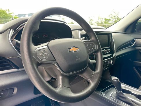 Used 2020 Chevrolet Traverse LS FWD image 21