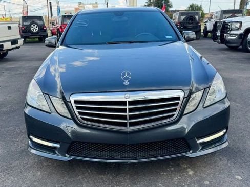 Used 2012 Mercedes-Benz E 350 4MATIC Sedan image 2