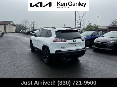 Used 2019 Jeep Cherokee Latitude Plus image 7