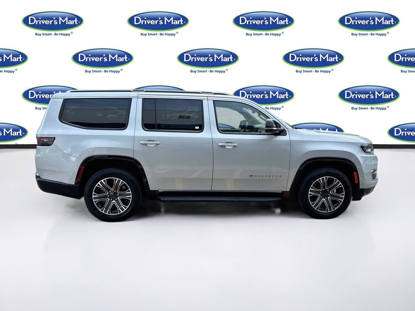 Used 2024 Jeep Wagoneer Series II w/ Flexible Seating Group RWD image 8