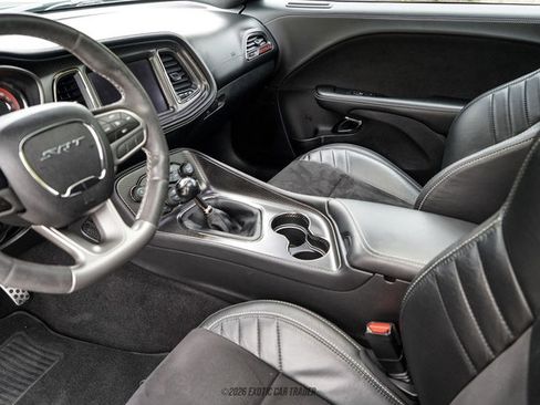 Used 2020 Dodge Challenger SRT Hellcat RWD image 27