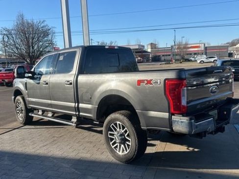 Used 2017 Ford F350 Lariat image 12