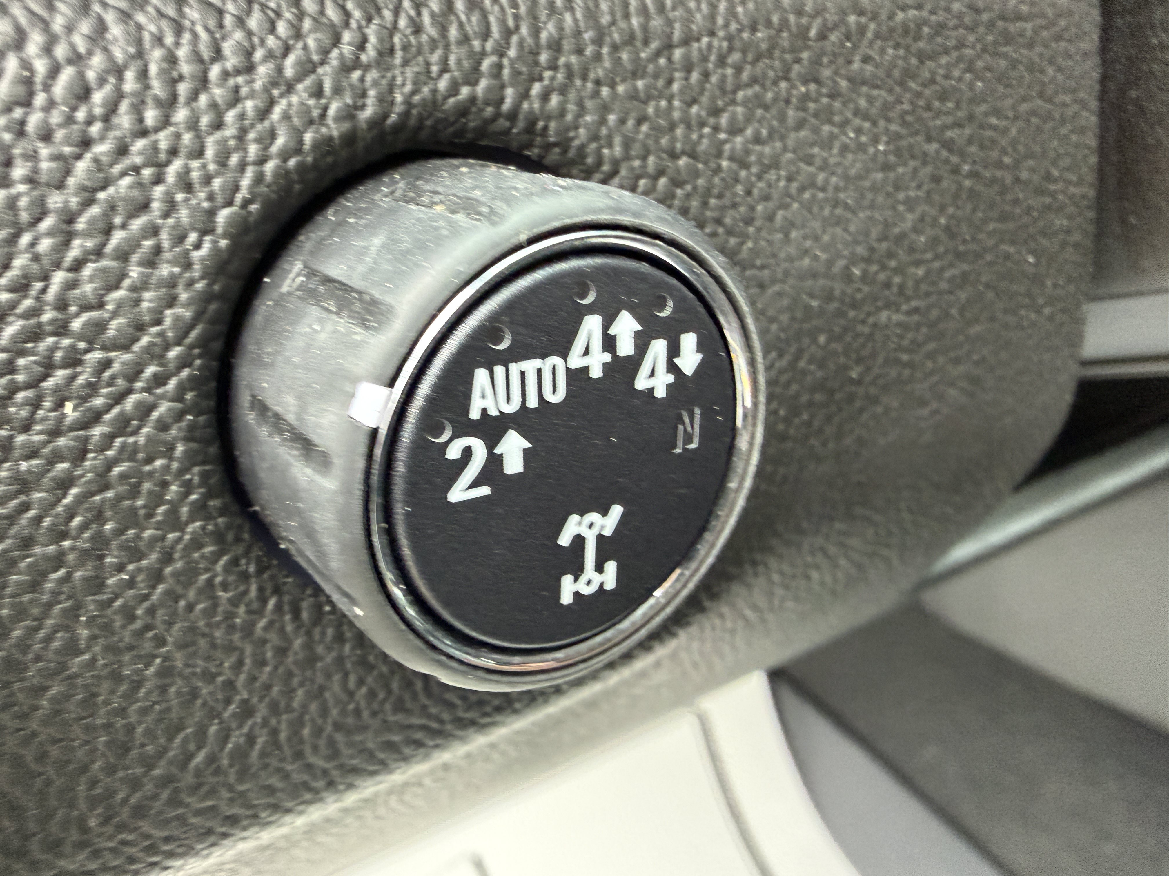 Used 2022 GMC Canyon Elevation w/ Elevation Premium Package AWD/4WD image 17