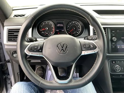 Used 2021 Volkswagen Atlas Cross Sport SE image 11