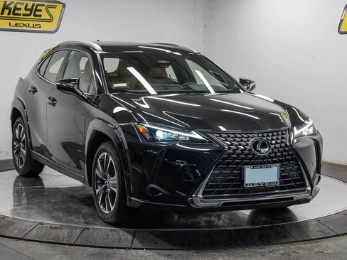 Used 2026 Lexus UX 300h FWD w/ Cold Area Package image 5