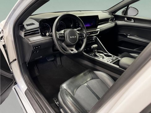 Used 2023 Kia K5 GT-Line image 11