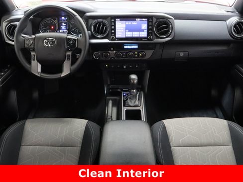 Used 2021 Toyota Tacoma TRD Sport w/ Technology Package image 29