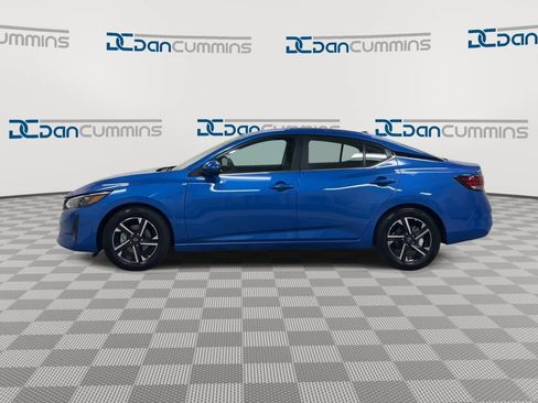 Used 2025 Nissan Sentra SV FWD image 5