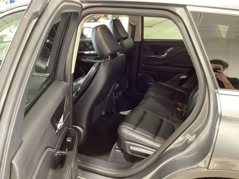 Used 2023 Lincoln Corsair AWD image 11