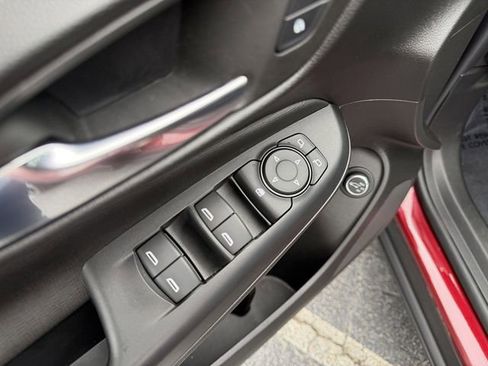 Used 2024 Buick Envista Preferred w/ Convenience I Package image 10