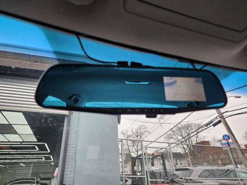 Used 2010 Toyota Camry image 26