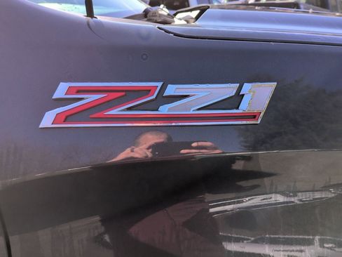 Used 2019 Chevrolet Silverado 1500 RST w/ All-Star Edition image 17