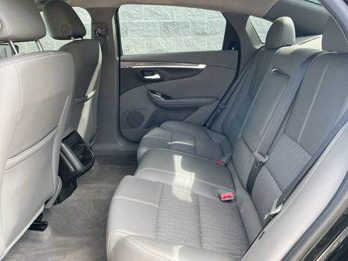Used 2018 Chevrolet Impala LS FWD image 21