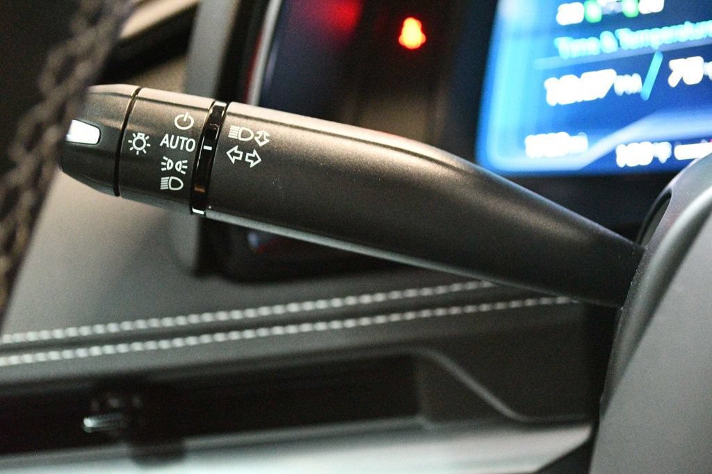 Used 2023 Chevrolet Corvette Stingray Preferred Conv w/ Z51 Performance Package RWD image 72