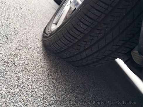 Used 2002 Ford Thunderbird image 12