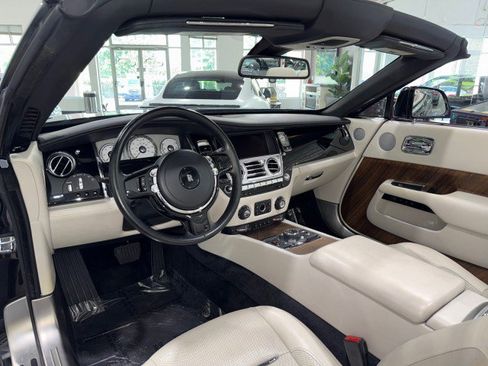 Used 2017 Rolls-Royce Dawn Premium Pkg $350K MSRP image 7