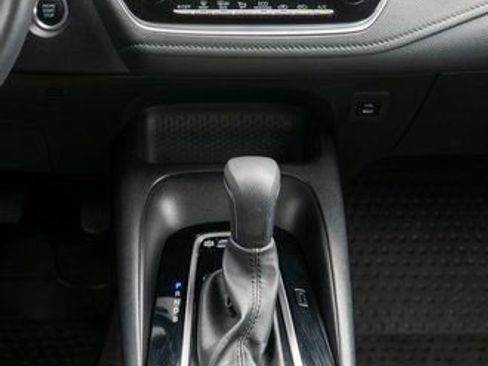 Used 2024 Toyota Corolla SE FWD image 17