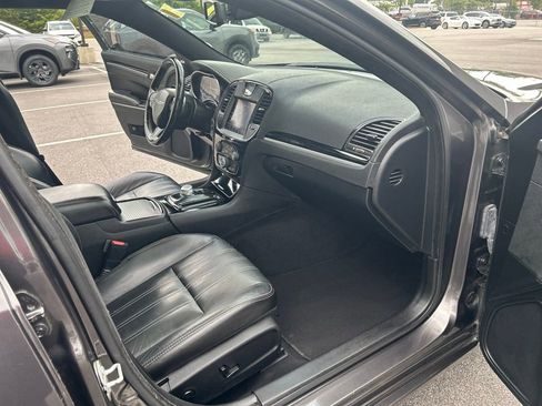 Used 2021 Chrysler 300 S RWD image 27