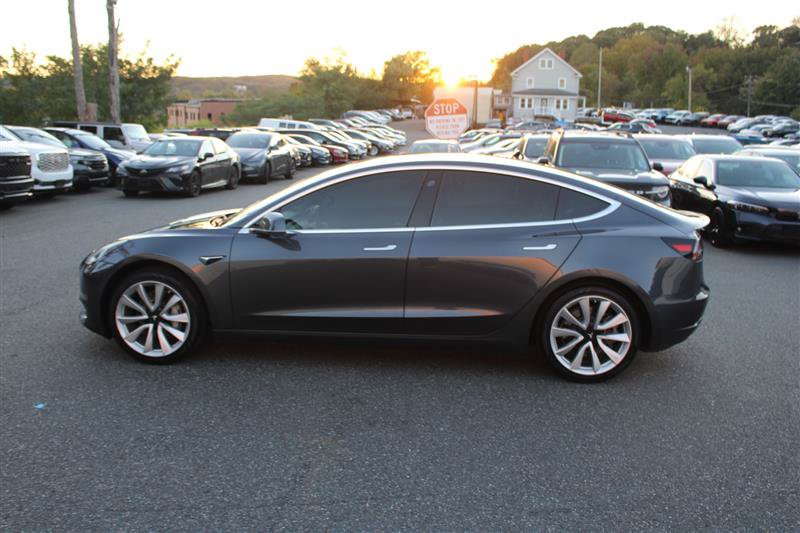 Used 2019 Tesla Model 3 Standard Range Plus RWD image 4