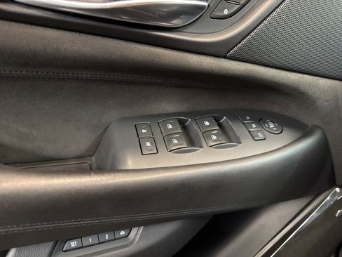 Used 2017 Cadillac Escalade ESV Platinum image 11