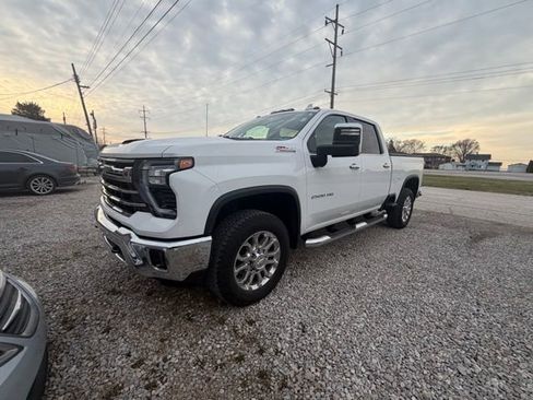 Used 2025 Chevrolet Silverado 2500 LTZ w/ LTZ Plus Package AWD/4WD image 1