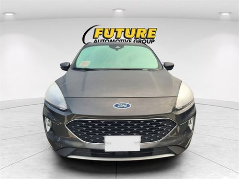 Used 2020 Ford Escape SEL image 2