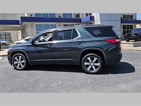 Used 2020 Chevrolet Traverse LT w/ LT Premium Package image 38