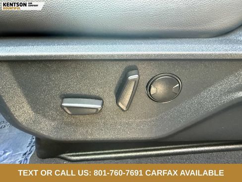Used 2025 Ford F350 Lariat w/ Black Appearance Package AWD/4WD image 33