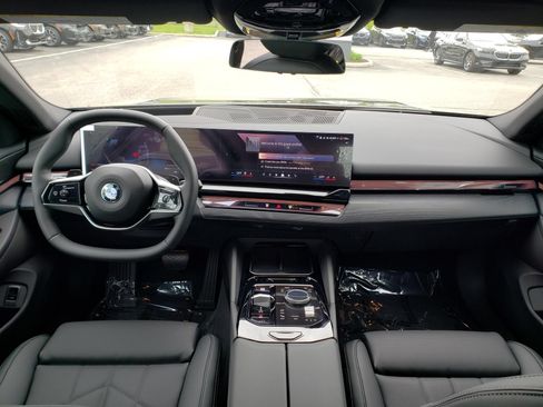 New 2027 BMW 530i xDrive w/ Premium Package AWD/4WD image 13