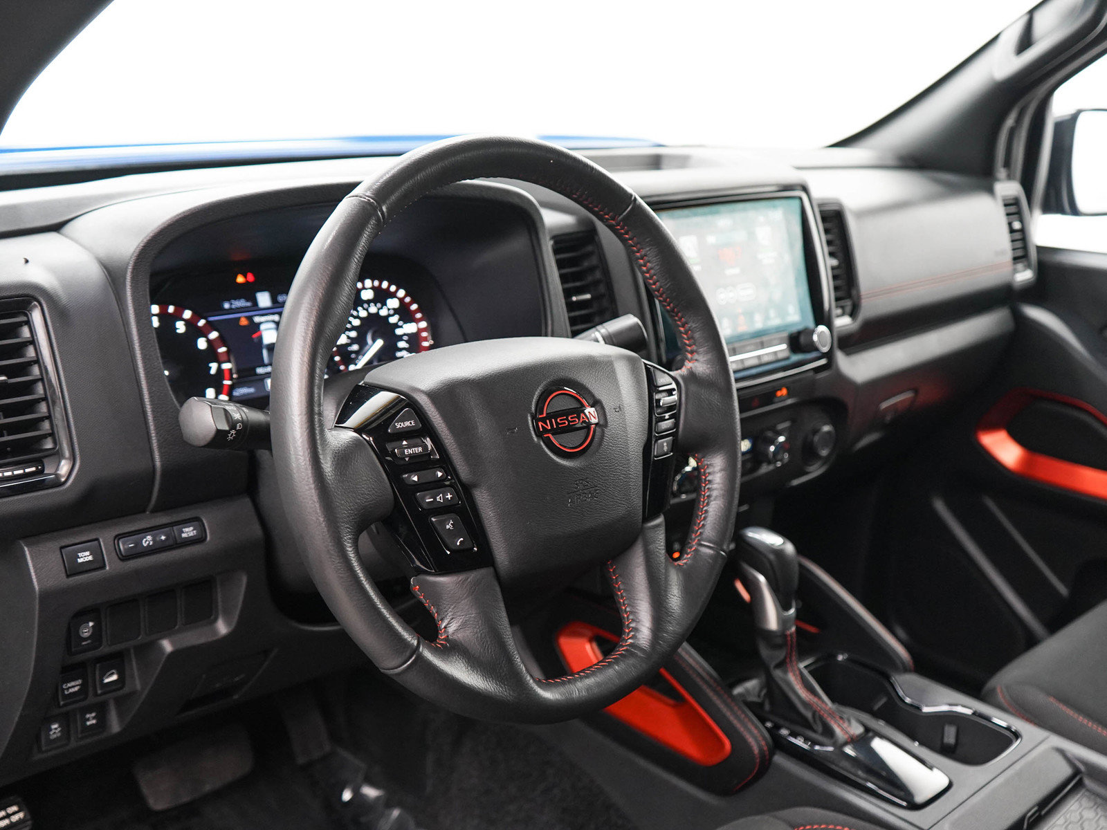 Used 2024 Nissan Frontier PRO-4X w/ Technology Package AWD/4WD image 20