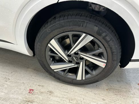 New 2026 Genesis GV70 3.5T Sport Advanced image 8