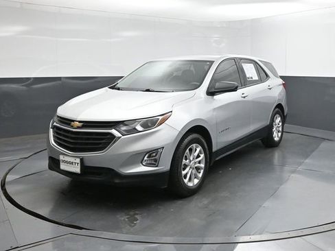 Used 2018 Chevrolet Equinox LS w/ LPO, Cargo Package FWD image 33