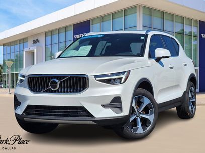 Certified 2025 Volvo XC40 B5 Core w/ Climate Package