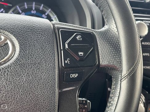 Used 2017 Toyota 4Runner TRD Off-Road Premium AWD/4WD image 20
