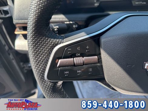 Used 2024 Nissan Ariya AWD image 17