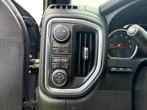 Used 2021 Chevrolet Silverado 1500 High Country w/ Technology Package AWD/4WD image 19