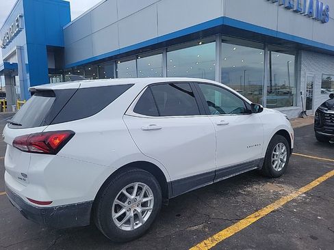 Used 2024 Chevrolet Equinox LT w/ LPO, Floor Liner Package image 5