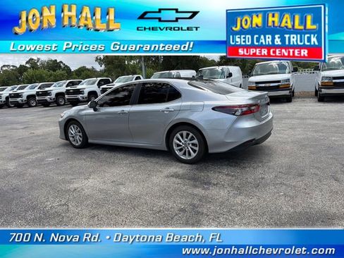 Used 2024 Toyota Camry LE w/ Convenience Package FWD image 7