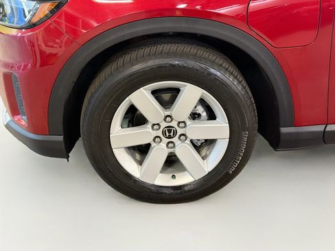 Used 2024 Honda Prologue EX image 11