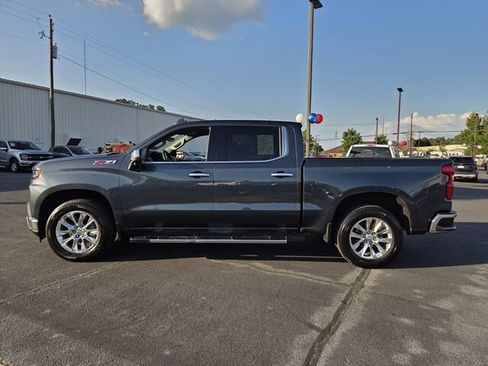 Used 2020 Chevrolet Silverado 1500 LTZ w/ LTZ Plus Package AWD/4WD image 4
