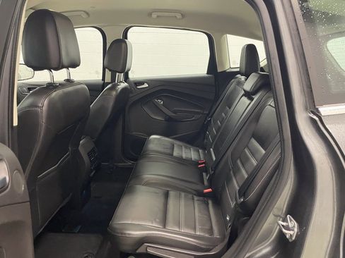 Used 2017 Ford C-MAX Energi Titanium image 19