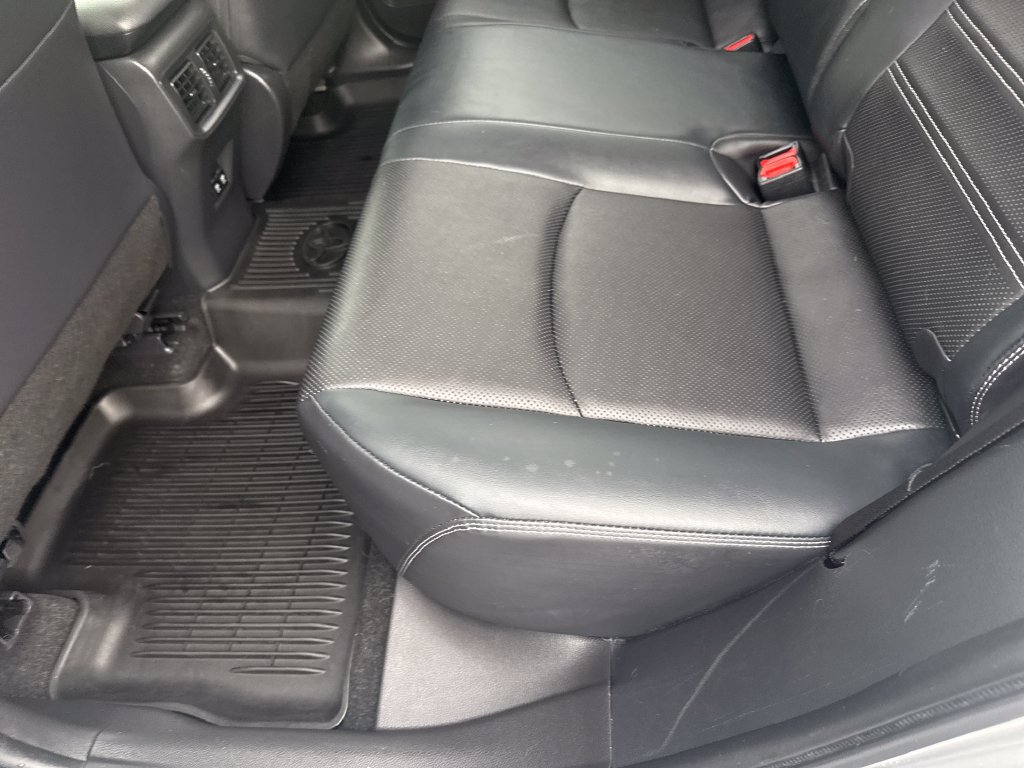 Used 2020 Toyota RAV4 Limited AWD/4WD image 20