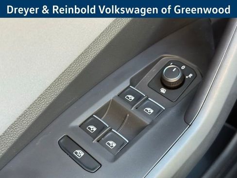 New 2026 Volkswagen Jetta SE image 23