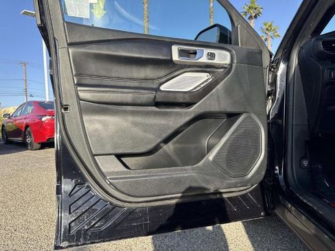 Certified 2020 Ford Explorer ST w/ ST High-Performance Pack image 18