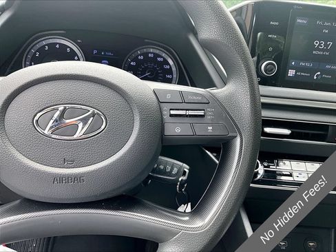 Used 2021 Hyundai Sonata SE w/ Winter Weather Package FWD image 14