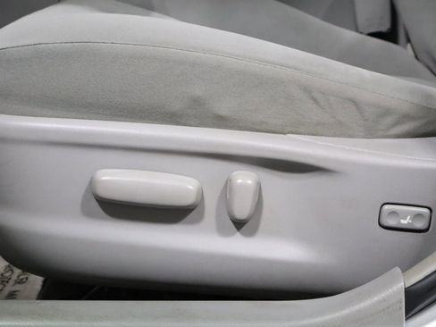 Used 2009 Toyota Camry Hybrid Sedan 4D image 11