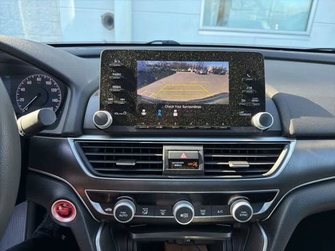 Used 2019 Honda Accord LX image 20