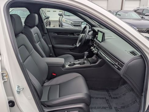 Used 2025 Honda Civic Sport Touring image 11